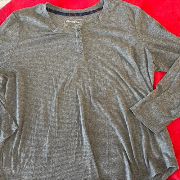 Plaid Pajama Set with Gray Top Eddie Bauer - Picture 7 of 7